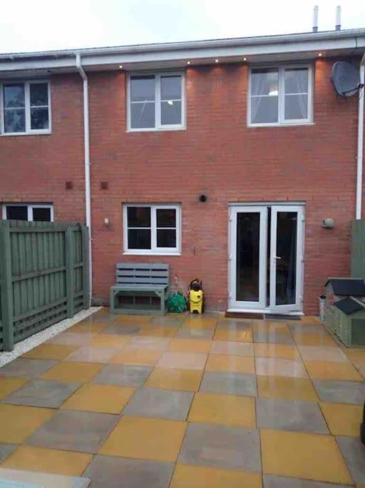 Urban Escape Glasgow Green Free Parking 20Min Walk To City Center מראה חיצוני תמונה