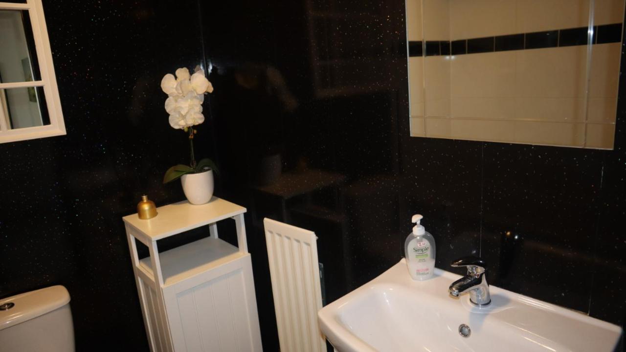 Urban Escape Glasgow Green Free Parking 20Min Walk To City Center מראה חיצוני תמונה