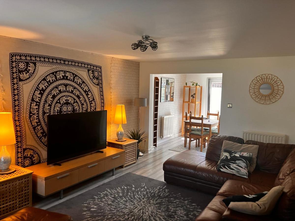 Urban Escape Glasgow Green Free Parking 20Min Walk To City Center מראה חיצוני תמונה